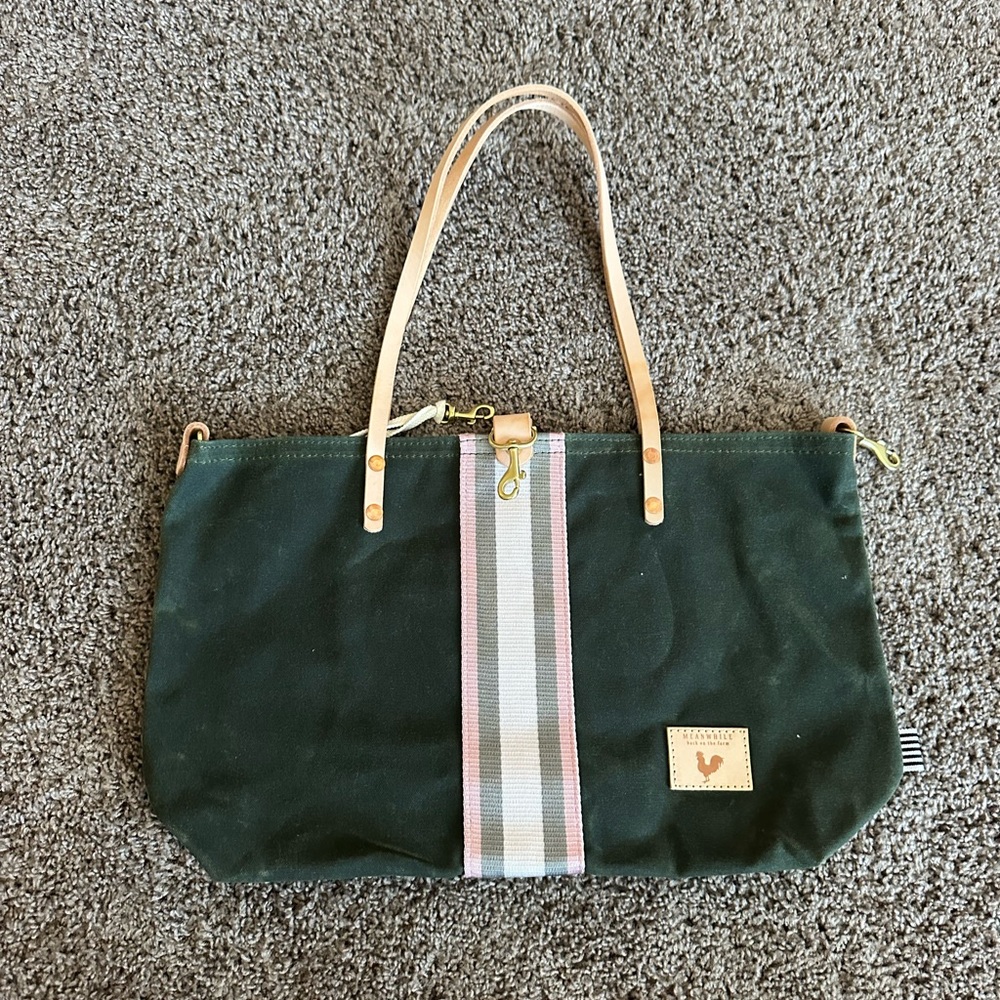 Chic Green Canvas Tote with Tan Accents